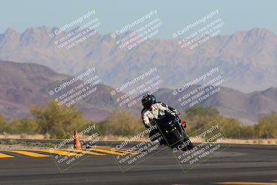 media/Nov-06-2022-SoCal Trackdays (Sun) [[208d2ccc26]]/Turn 14 (930am)/